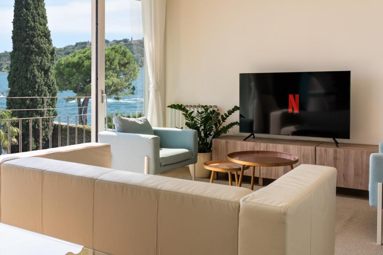 Luxury Lake View Apartments Salò Exteriér fotografie